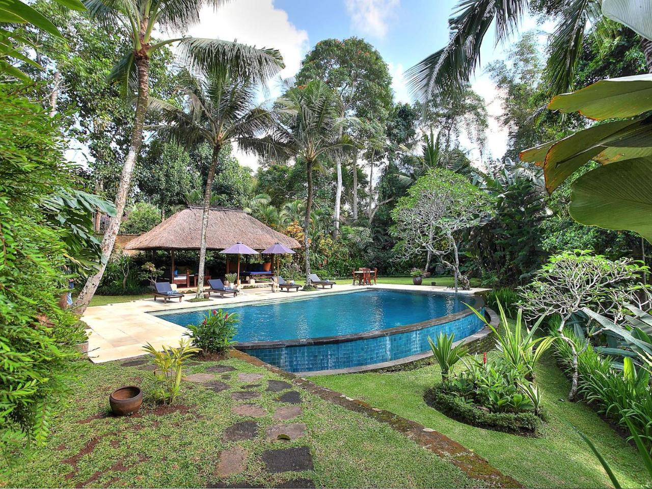 Villa Alamanda ウブド エクステリア 写真